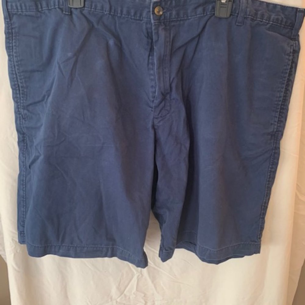 SADDLEBRED NAVY SHORTS